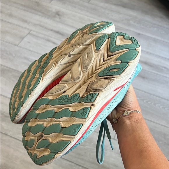 Hoka Clifton 8 Women's Teal and Coral Athletic running sneaker Shoes size 6 - Picture 9 of 10